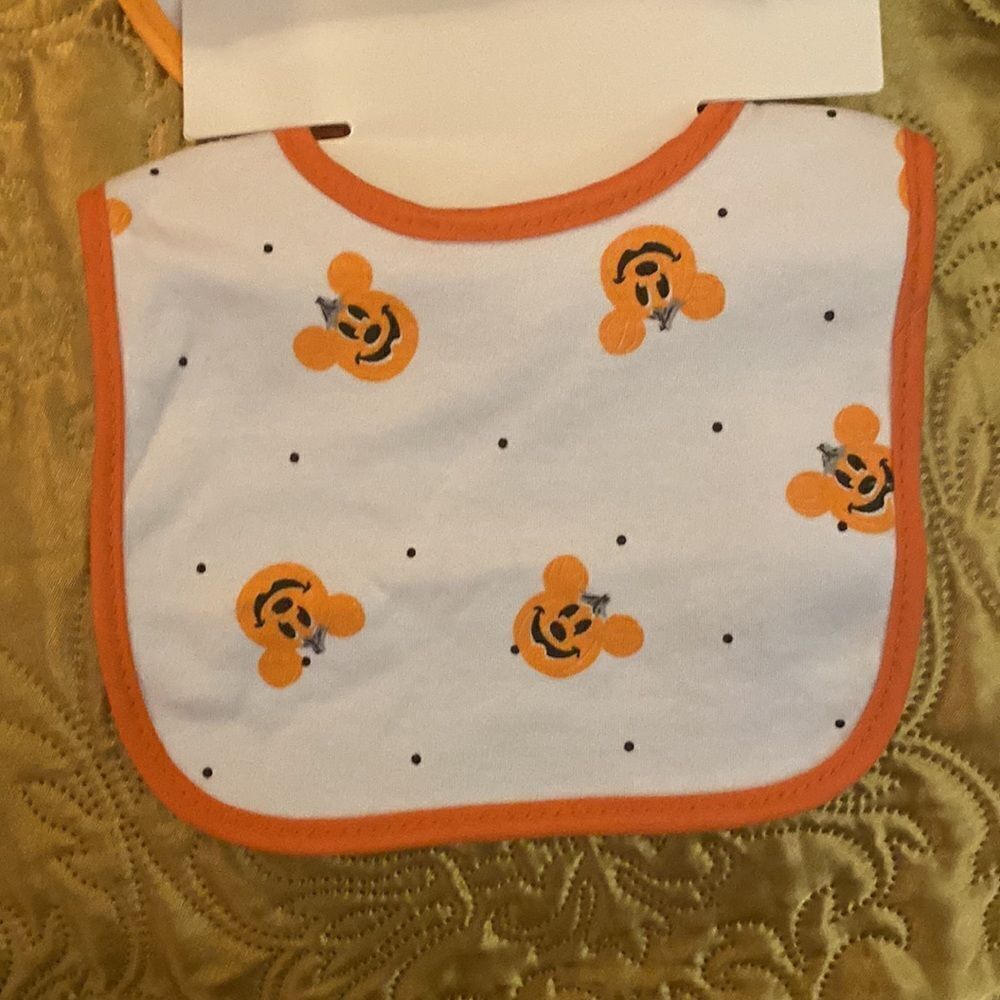 Mickey Mouse 2 pack Socks 3 Pack Bibs - Picture 4 of 5
